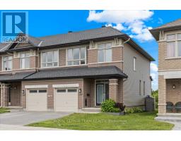 697 PUTNEY CRESCENT, Ottawa, Ontario