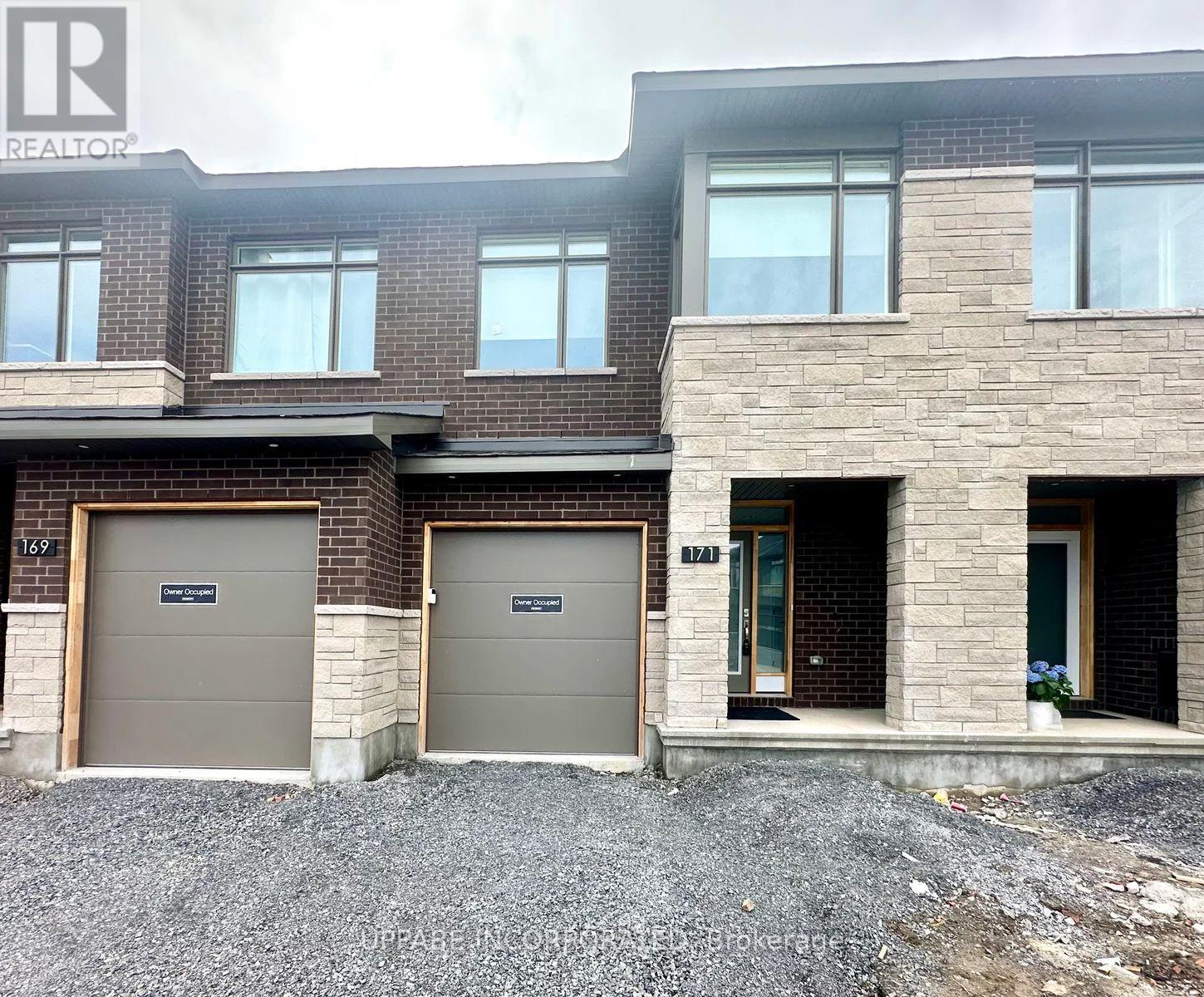 171 BLISS CRESCENT, Ottawa, Ontario