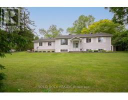 6 ROBBINS LANE, McNab/Braeside, Ontario