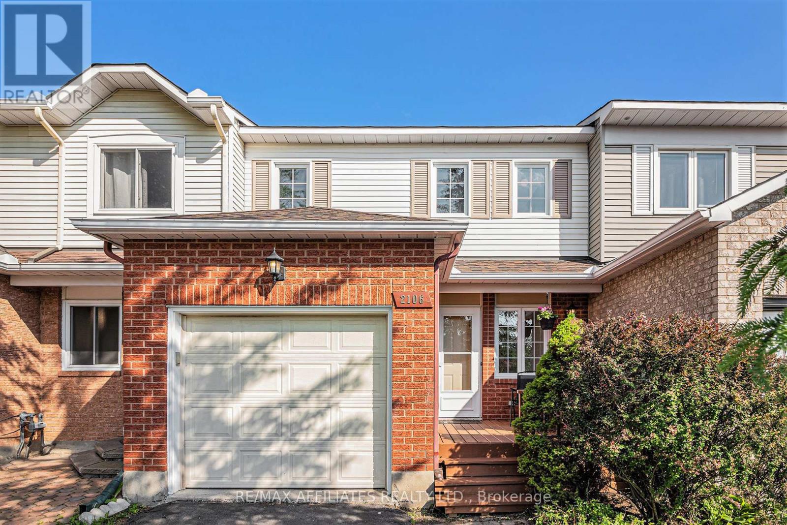 2106 SUNLAND DRIVE, Ottawa, Ontario