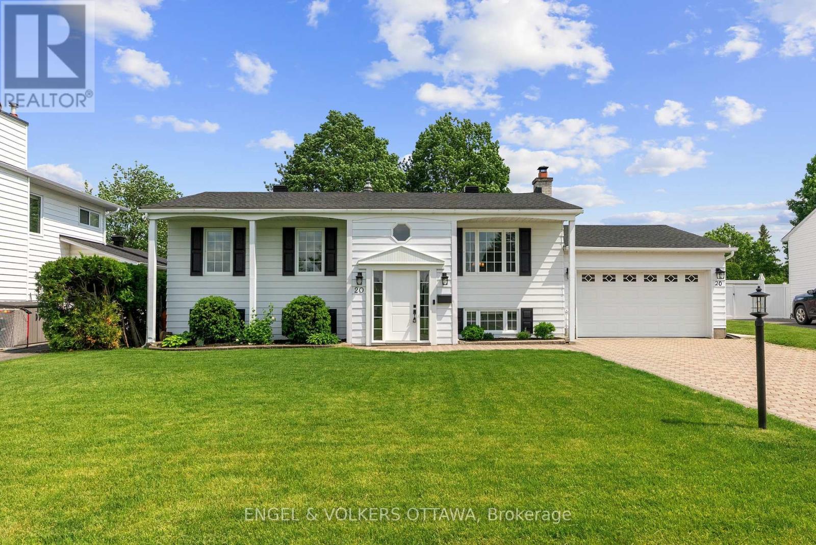 20 ASSINIBOINE DRIVE, Ottawa, Ontario
