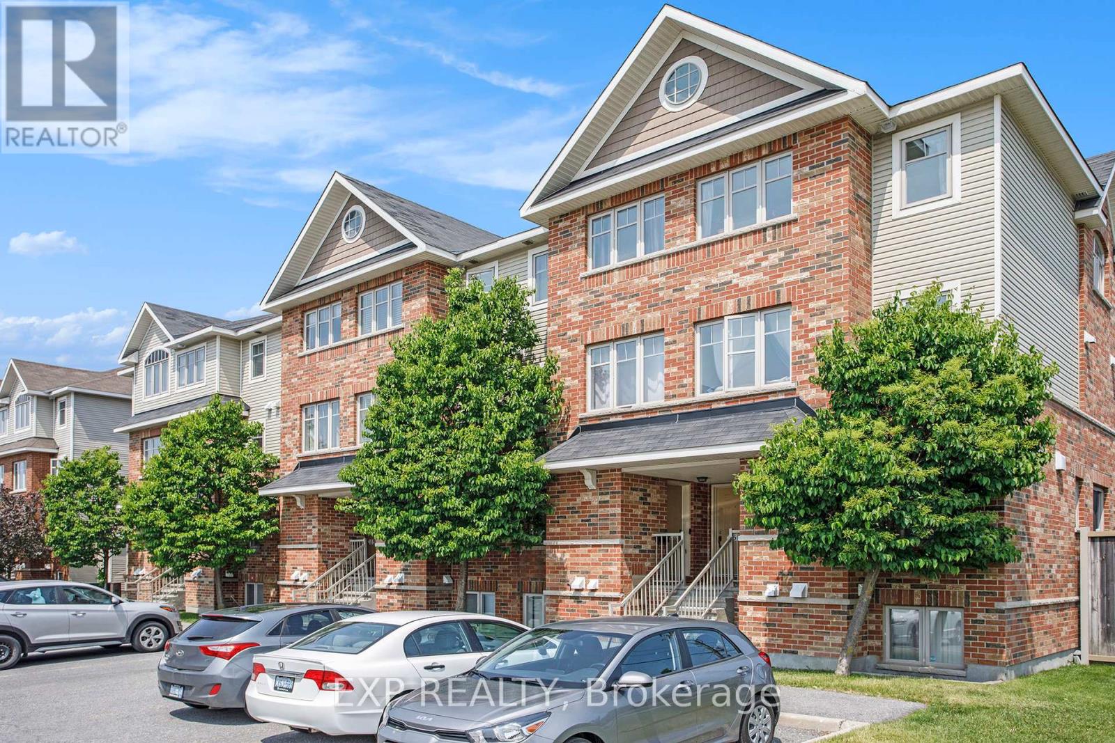 163 KELTIE PRIVATE, Ottawa, Ontario