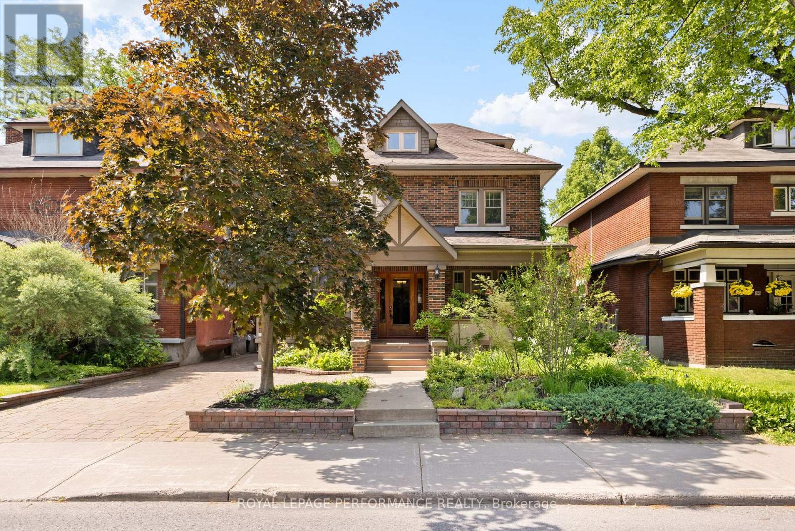 345 THIRD AVENUE, Ottawa, Ontario