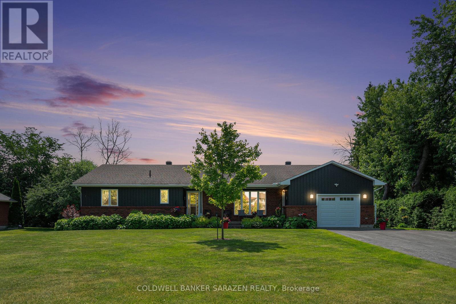 37 WABALAC DRIVE E, McNab/Braeside, Ontario