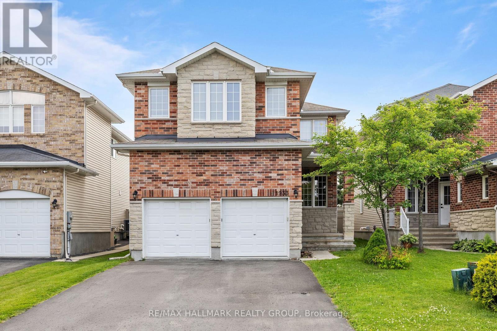 1933 SCHROEDER CRESCENT, Ottawa, Ontario