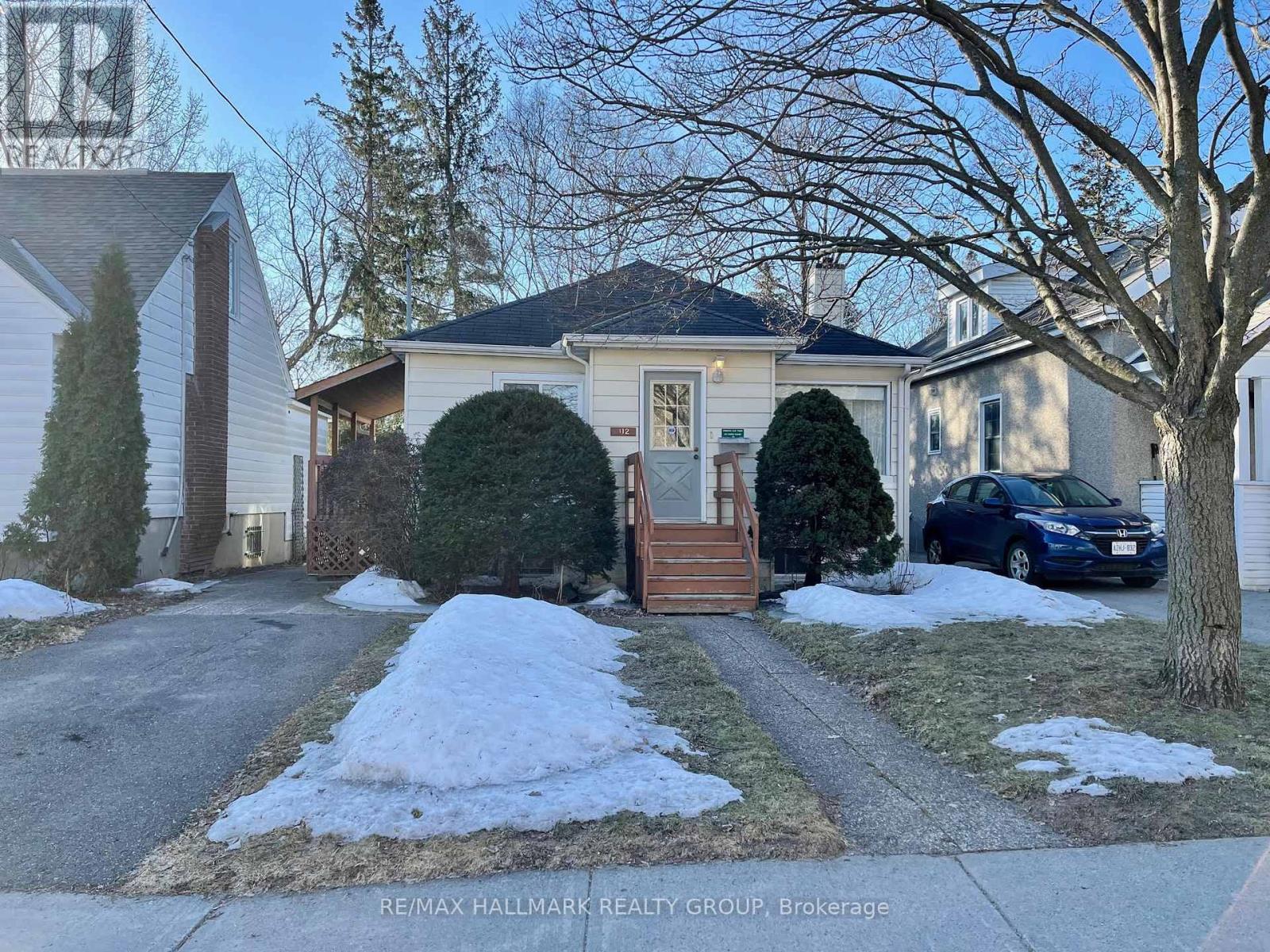 112 CLEGG STREET, Ottawa, Ontario