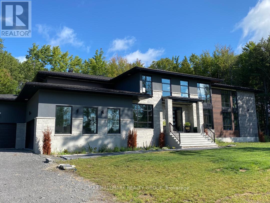 132 ROBERT TAITE DRIVE, Ottawa, Ontario