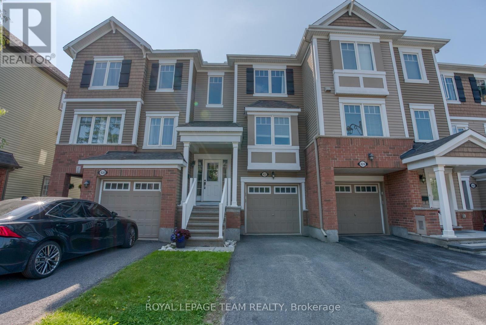 422 COLDWATER CRESCENT, Ottawa, Ontario