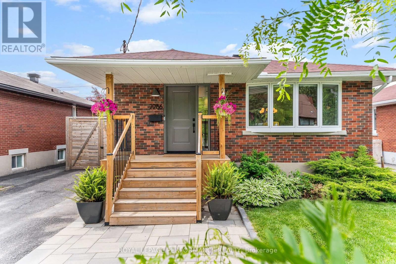 2286 UTAH STREET, Ottawa, Ontario