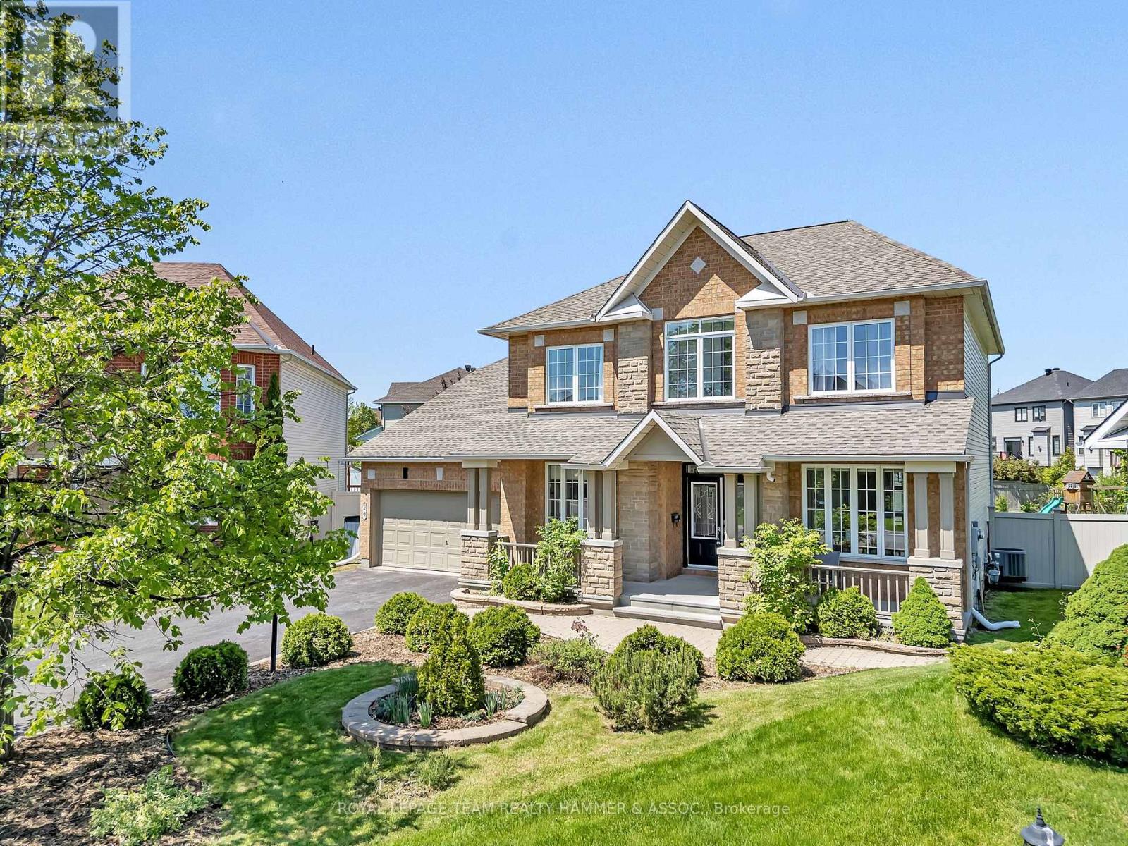 24 TIERNEY DRIVE, Ottawa, Ontario