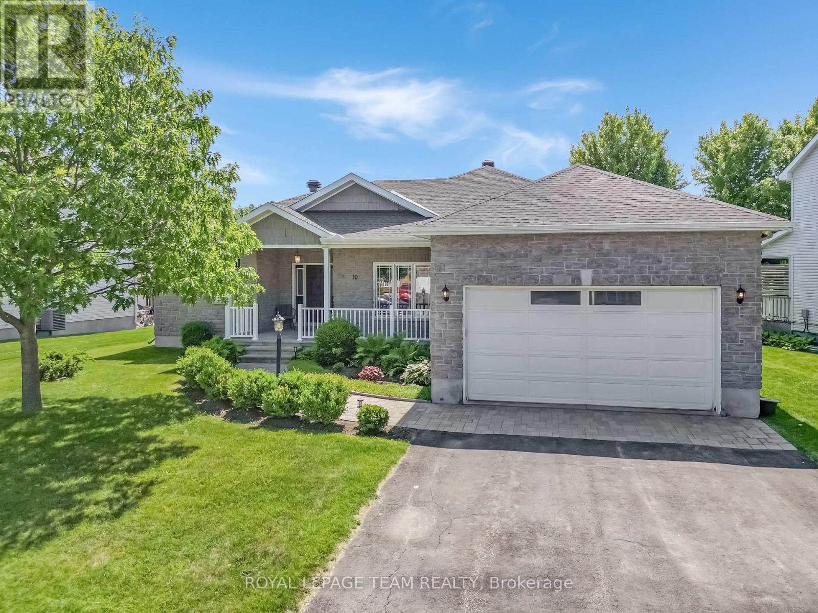 10 ROCHELLE DRIVE, Ottawa, Ontario