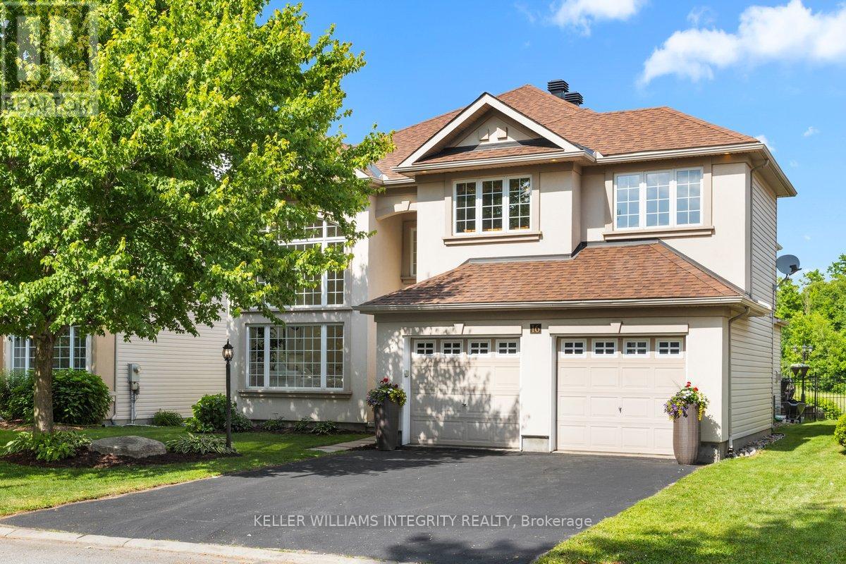 16 BLACKSHIRE CIRCLE, Ottawa, Ontario