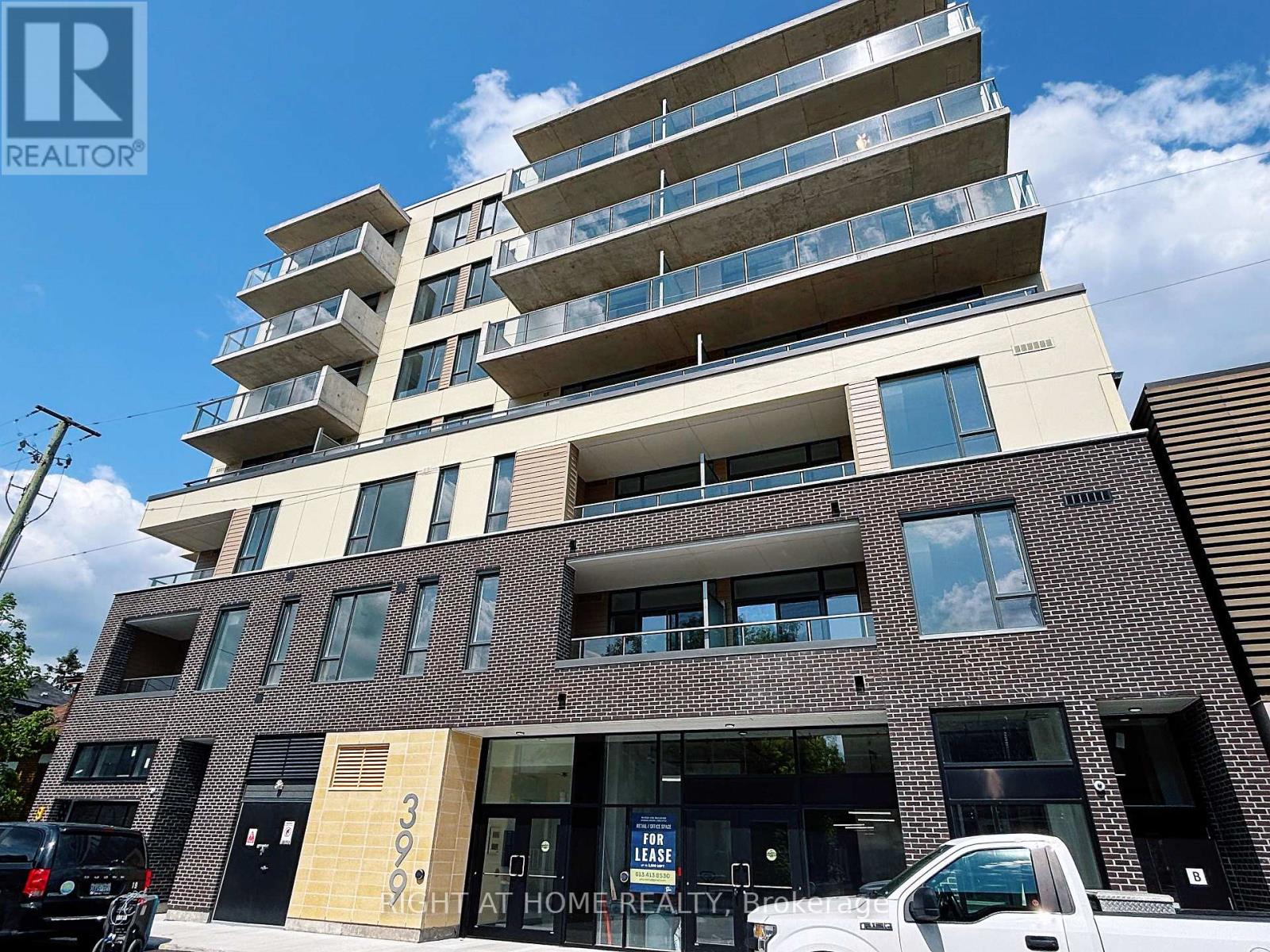 402 - 399 WINSTON AVENUE, Ottawa, Ontario