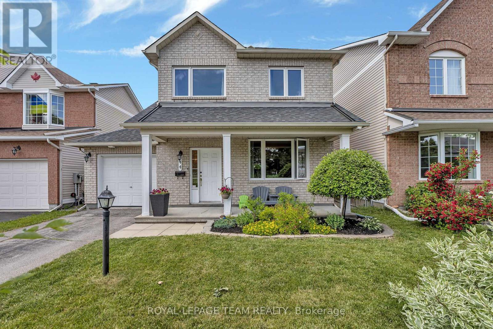 44 CHARTWELL AVENUE, Ottawa, Ontario