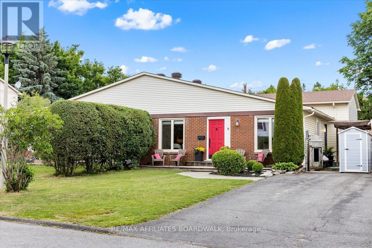 9 MELANIE CRESCENT, Ottawa, Ontario