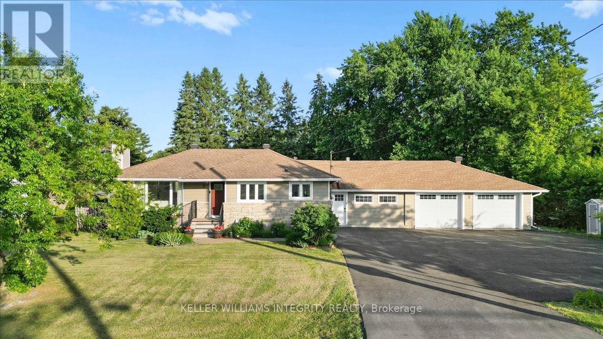 7 CARLETON CATHCART STREET, Ottawa, Ontario