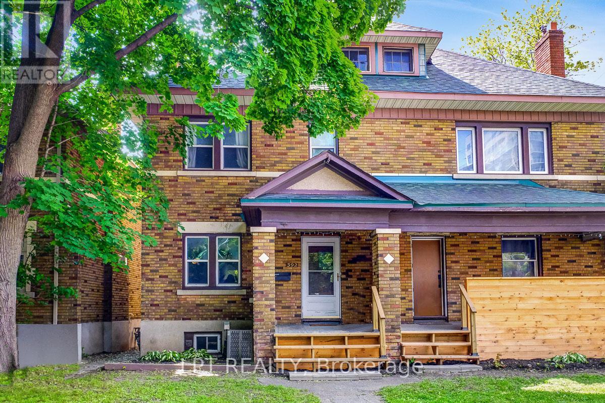 392 FIRST AVENUE, Ottawa, Ontario