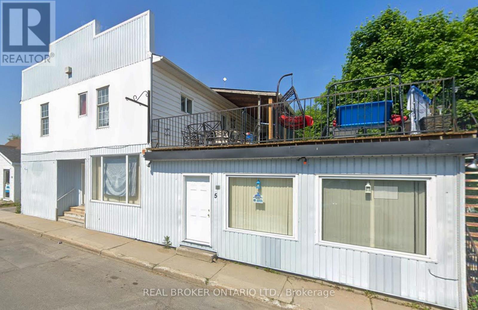 20 KING STREET, North Dundas, Ontario
