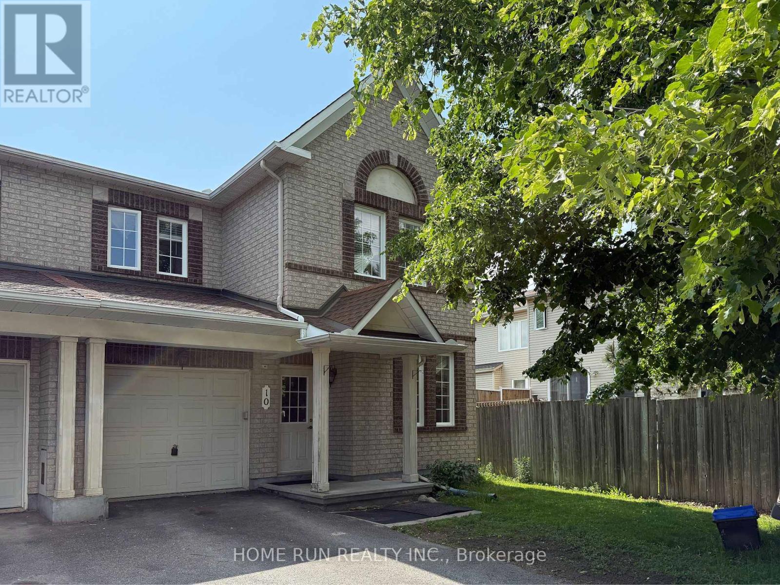 10 APPLEDALE DRIVE, Ottawa, Ontario