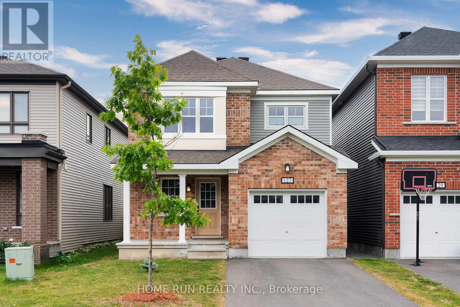 127 UNITY PLACE, Ottawa, Ontario