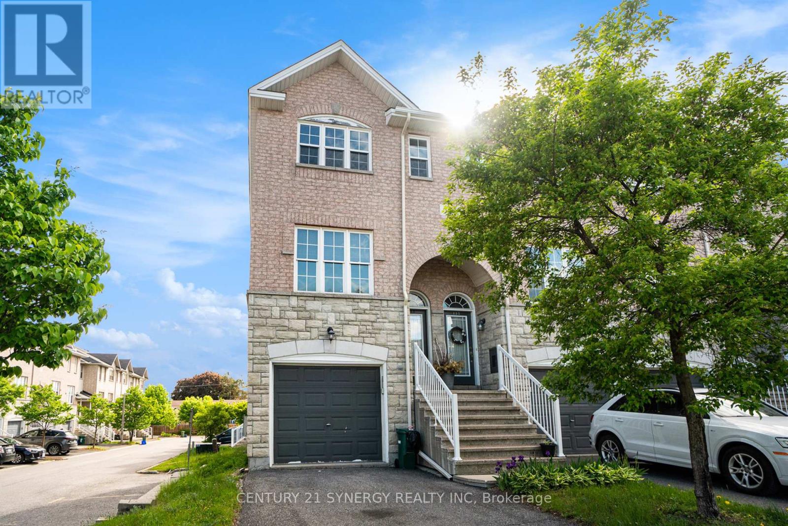 155 SCOUT STREET, Ottawa, Ontario