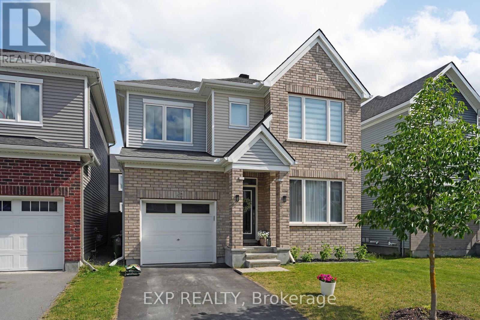 42 MONTOLOGY WAY, Ottawa, Ontario