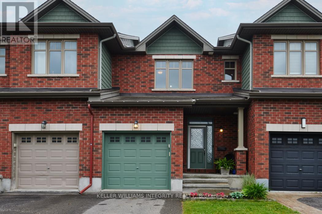 101 HAWKESWOOD DRIVE, Ottawa, Ontario