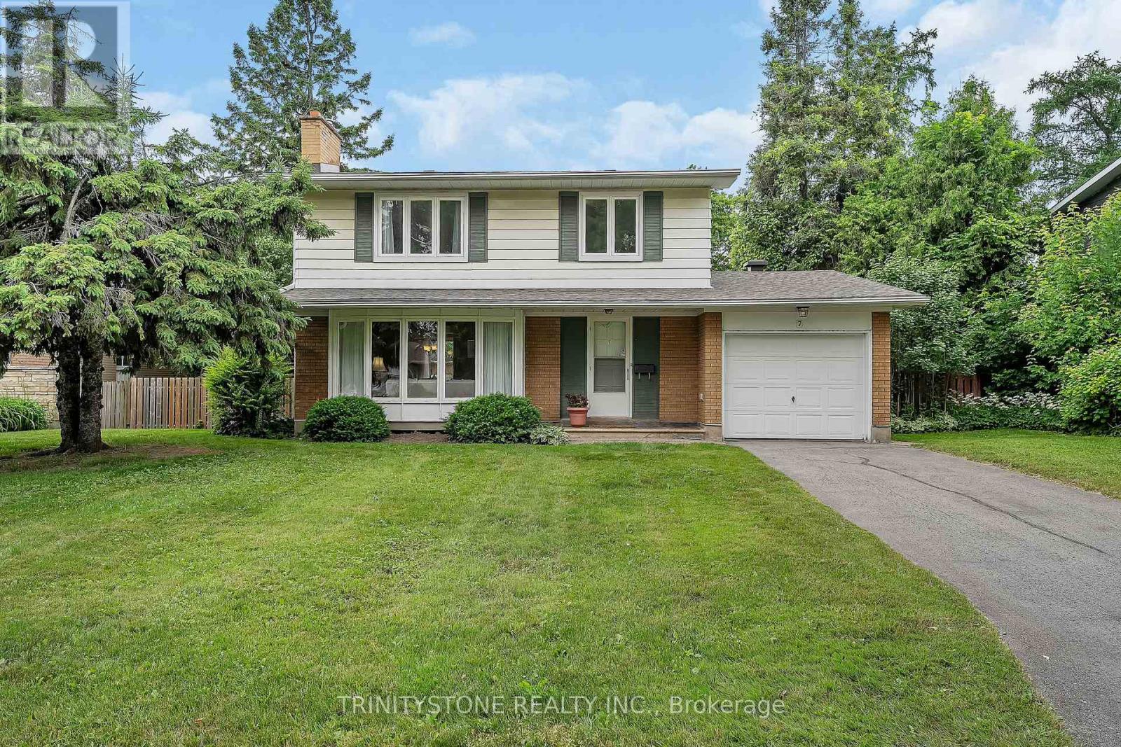 7 PULFORD CRESCENT, Ottawa, Ontario