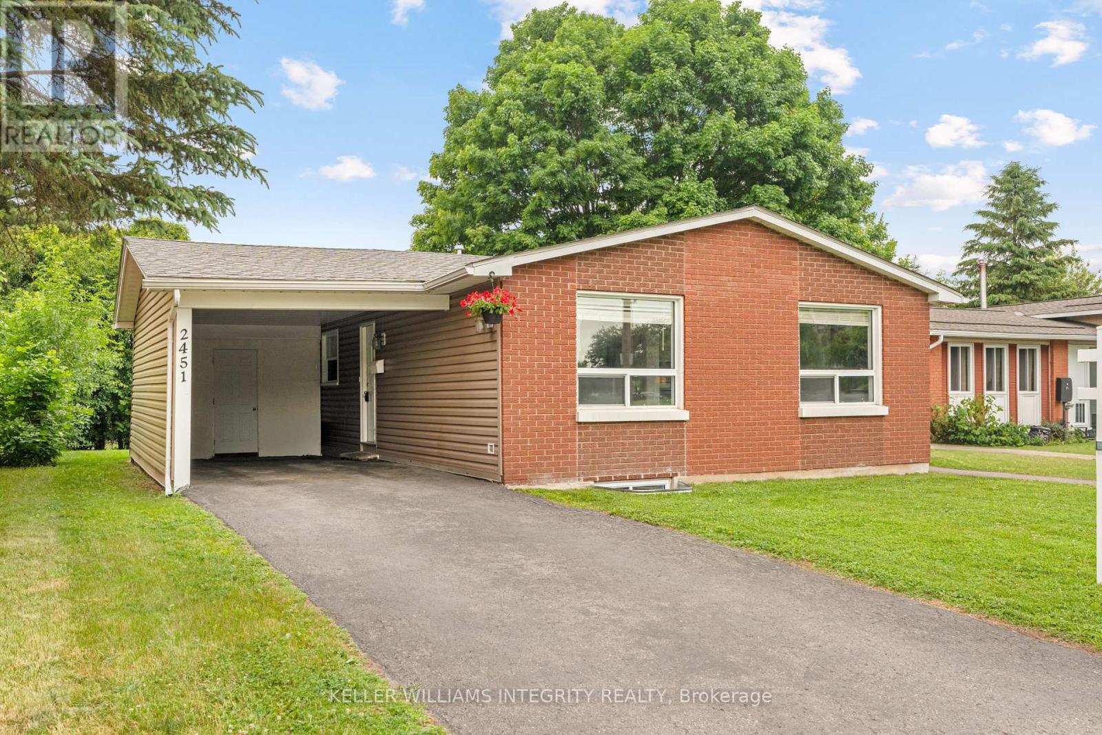 2451 SOUTHVALE CRESCENT, Ottawa, Ontario