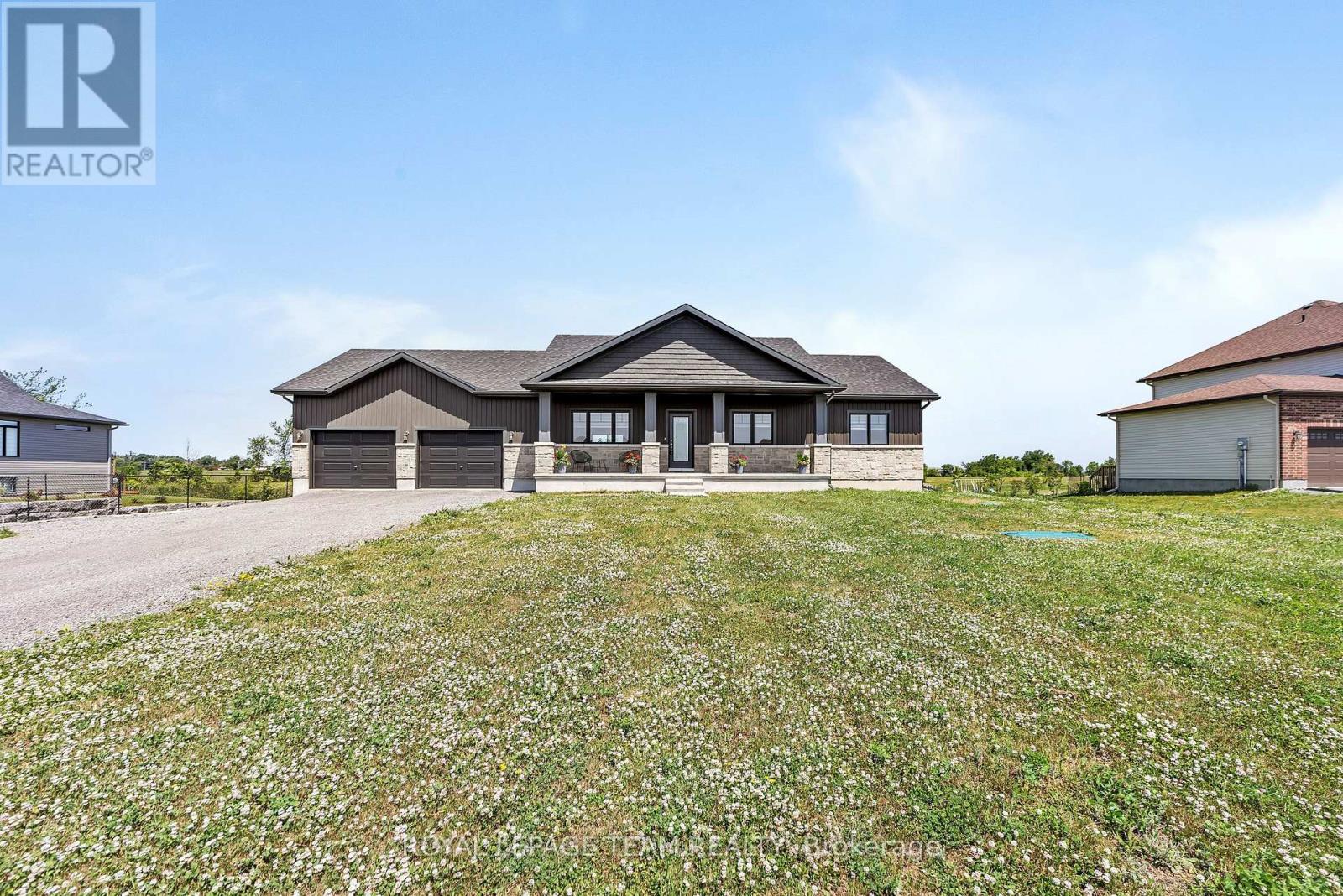 17 ISOBEL MCEWAN STREET, McNab/Braeside, Ontario