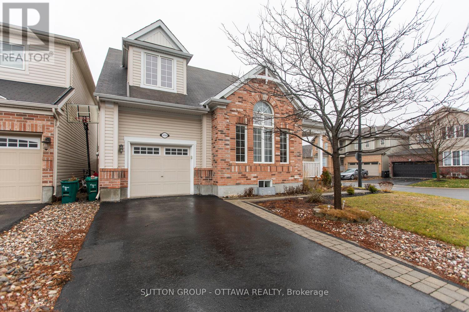 3252 RIVER ROCK AVENUE, Ottawa, Ontario