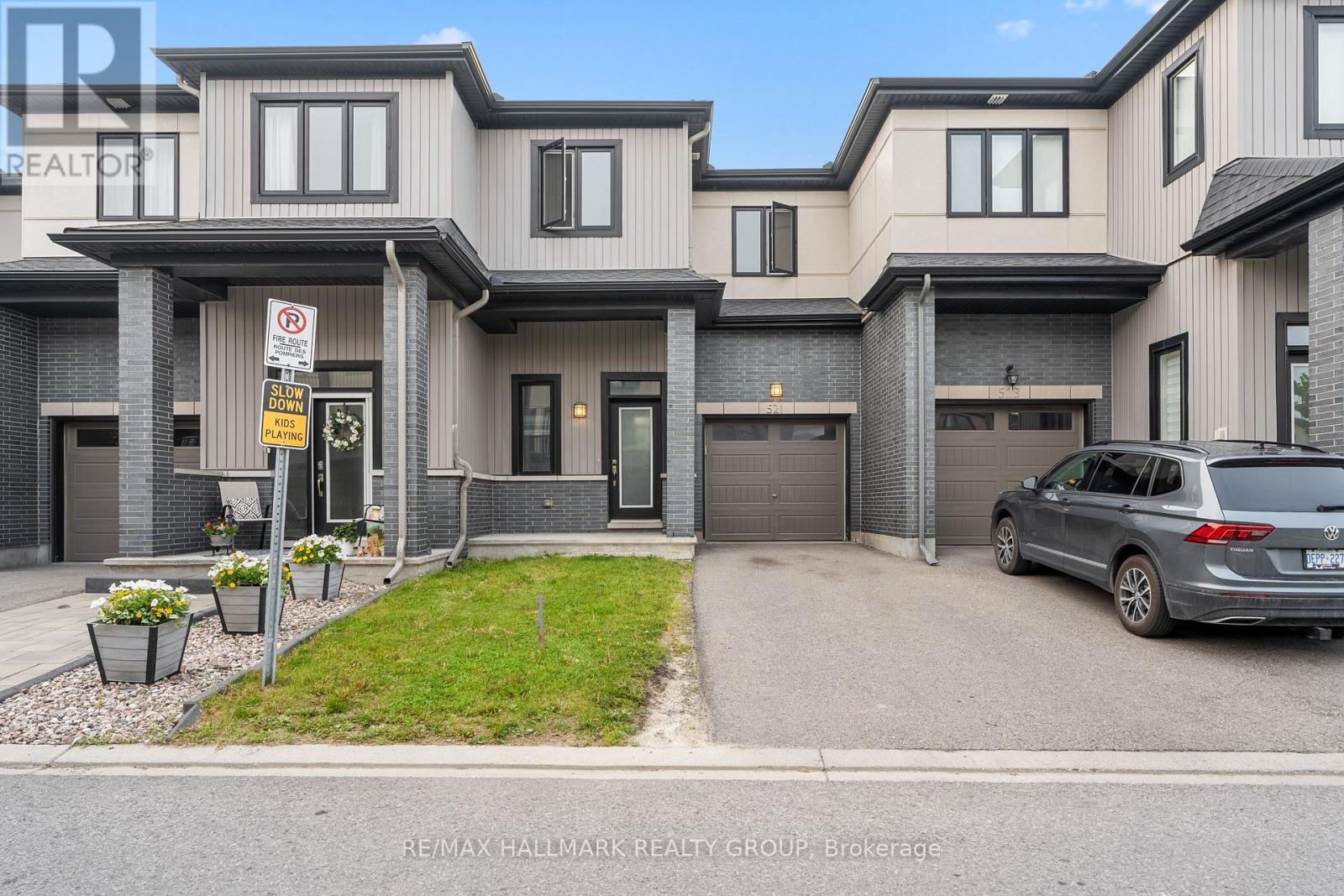 521 RADIANT PRIVATE, Ottawa, Ontario