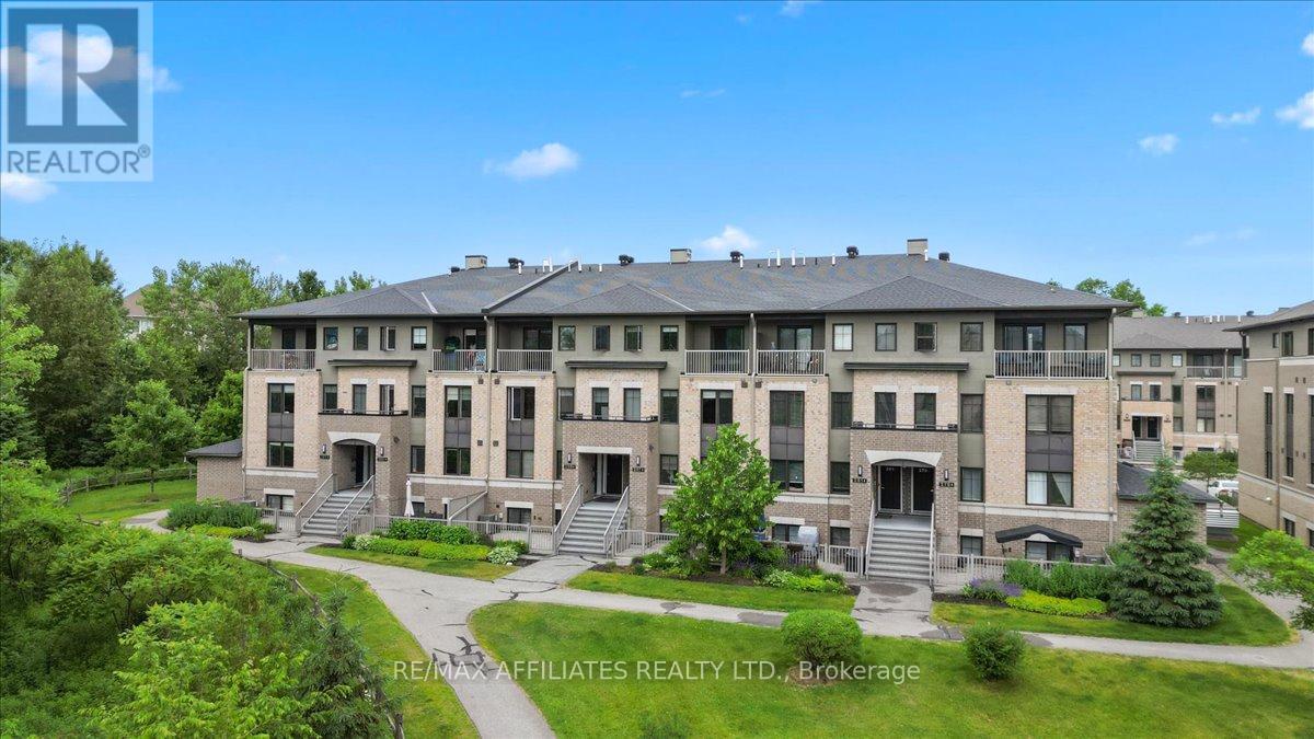 89 - 289 TITANIUM PRIVATE, Ottawa, Ontario