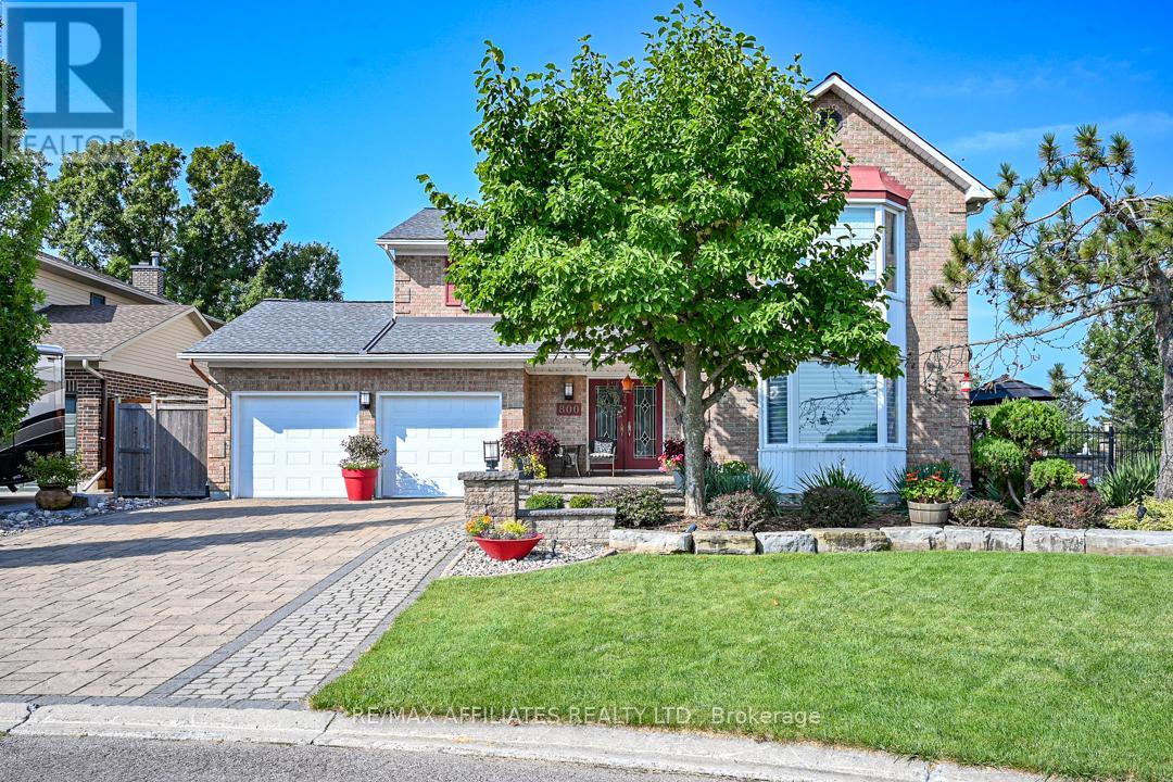 800 FAIRWINDS TERRACE, Ottawa, Ontario