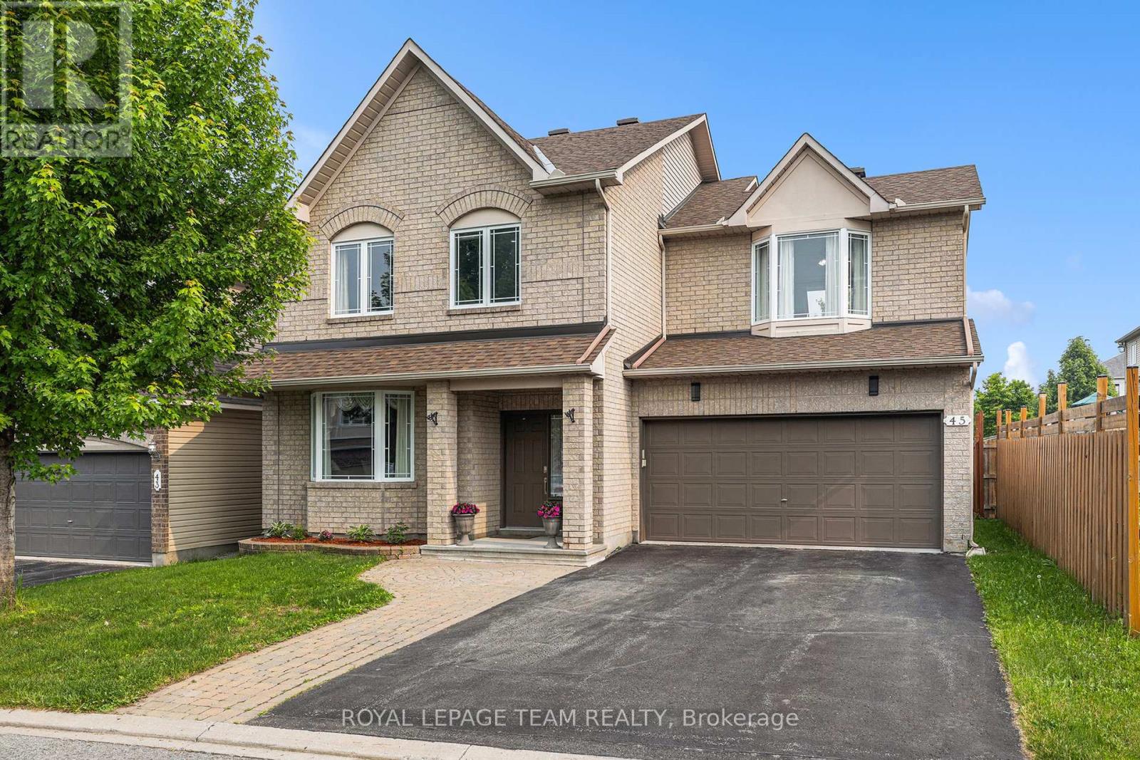 45 AQUAPASS PLACE, Ottawa, Ontario