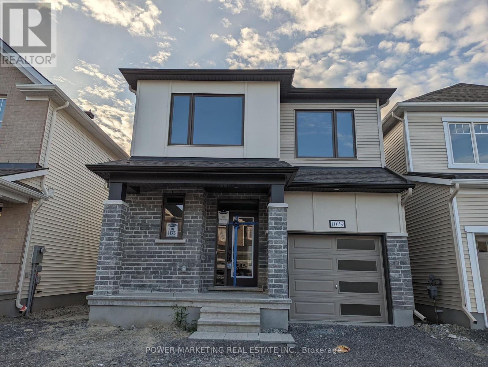 1029 SHOWMAN STREET, Ottawa, Ontario