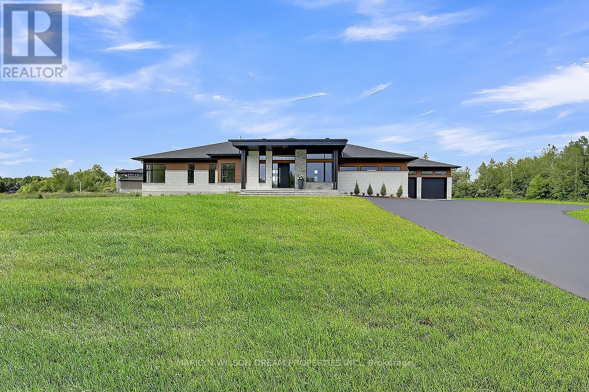 1070 GREEN JACKET CRESCENT, Ottawa, Ontario