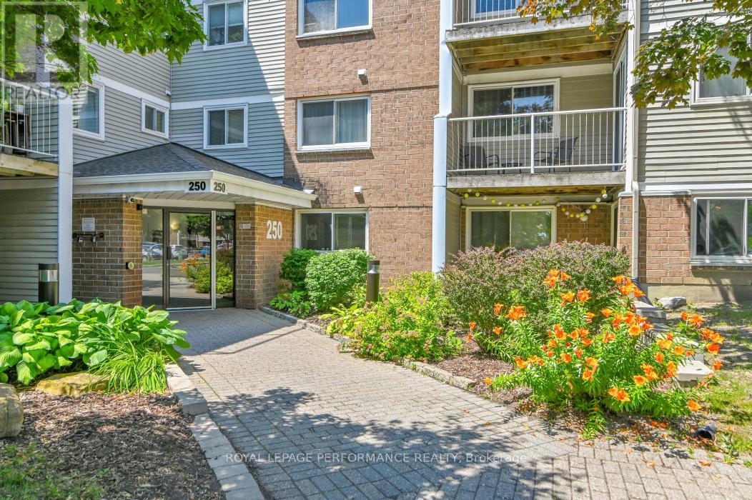 409 - 250 BRITTANY DRIVE, Ottawa, Ontario