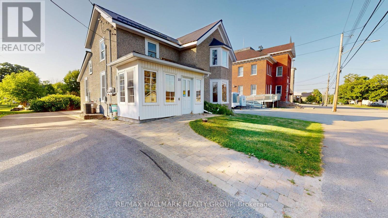 10 WELLINGTON STREET E, Athens, Ontario